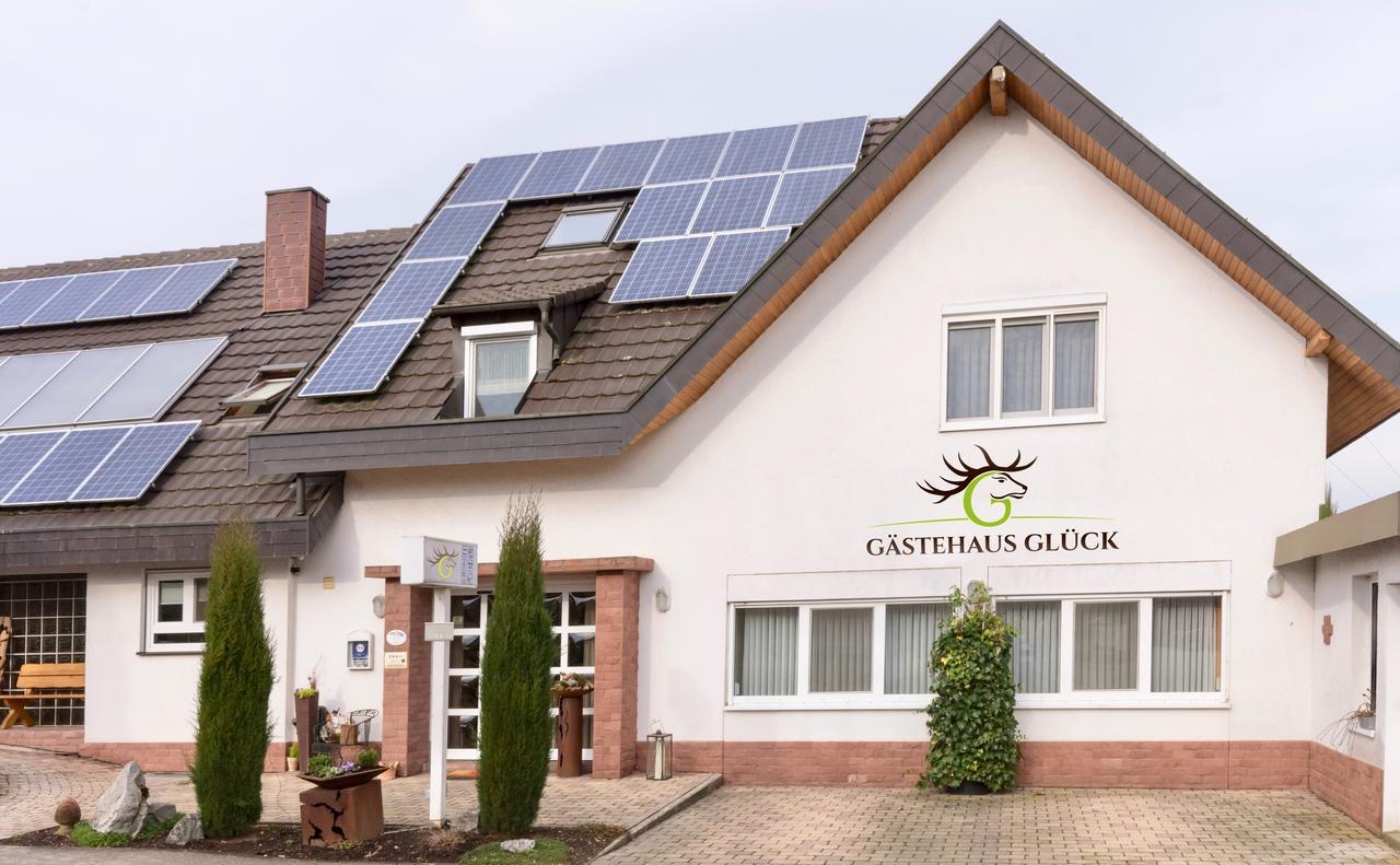מלון רוסט Gastehaus Gluck Wir Haben Immer Eintrittskarten Fur Den Europa-Park Fur Sie! מראה חיצוני תמונה